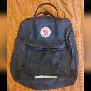 Fjallraven Kånken Black Backpack